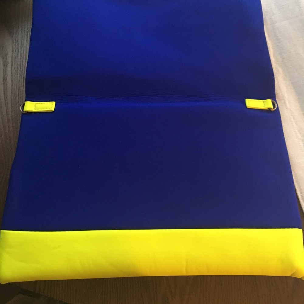Colorblock clutch - Picture 3 of 6